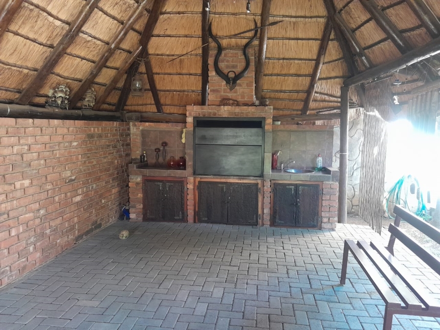 5 Bedroom Property for Sale in Rustenburg Central North West